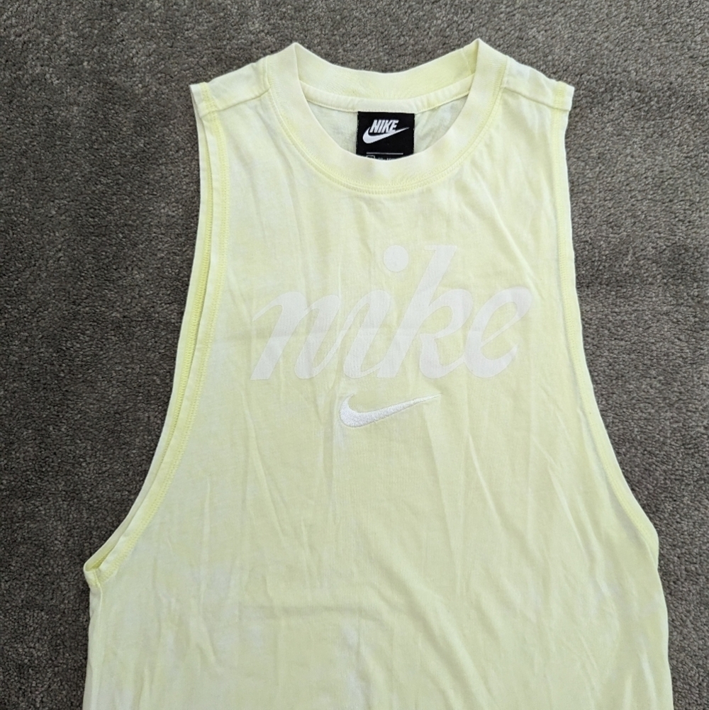 NIKE activewear muscle tea tunic yellow and white size XS